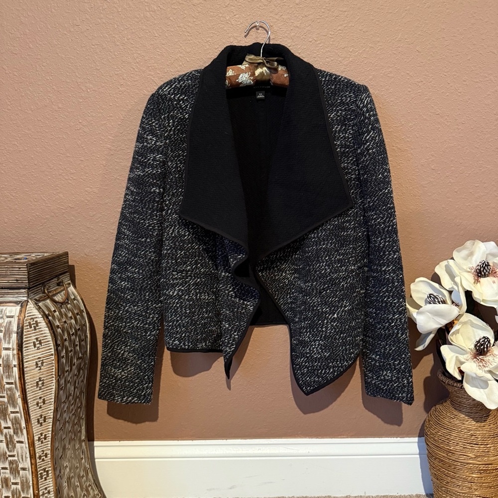 Ann Taylor Black and Gray Textured Blazer